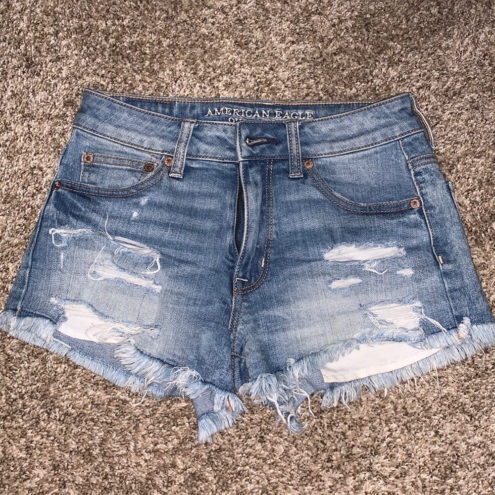 American Eagle Dostressed Jean Shorts